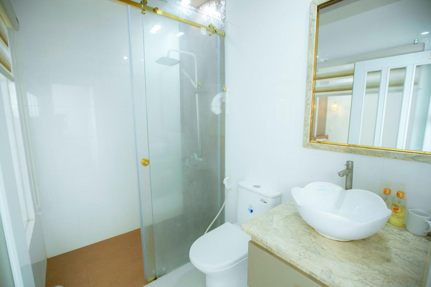 Khach San Quoc Te Hotel Ca Mau Bagian luar foto